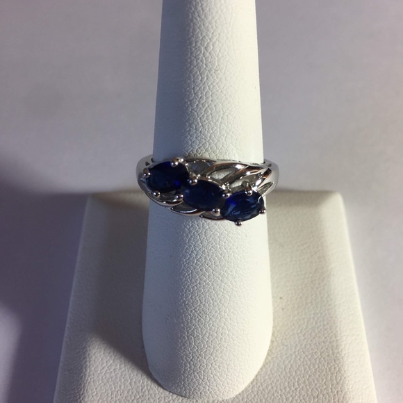 Sterling Silver 3 Blue Cubic Zirconium Stones Ring - Picture 1 of 3